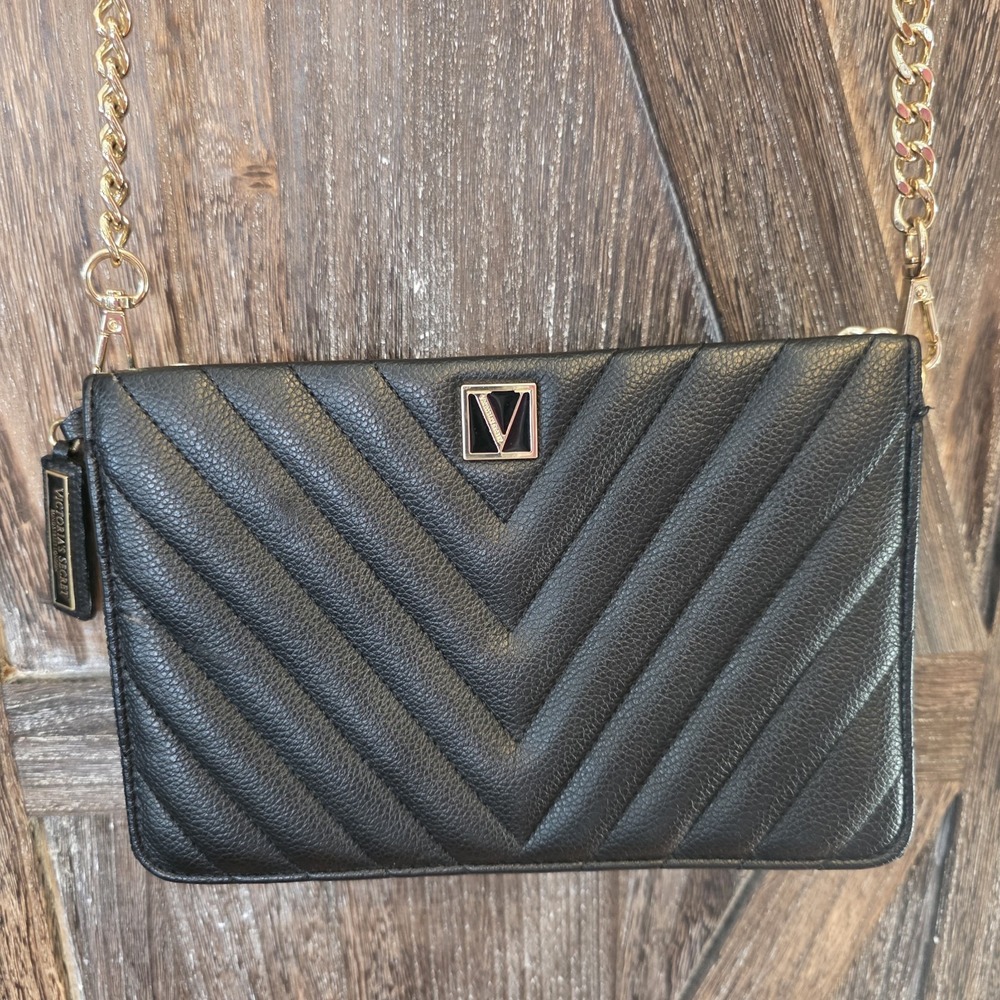 Victoria's Secret Purse Black V-Quilted Top Zip Cross Body‎ Camera Shoulder Bag